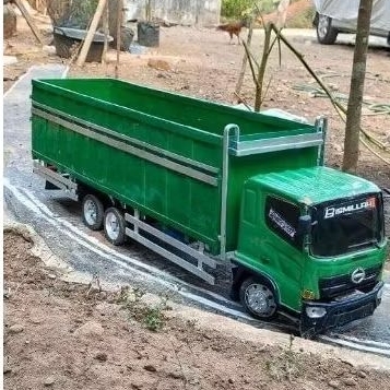 Mainan anak miniatur truk tronton hino 500:pake fariasi lampu leed 20:titik