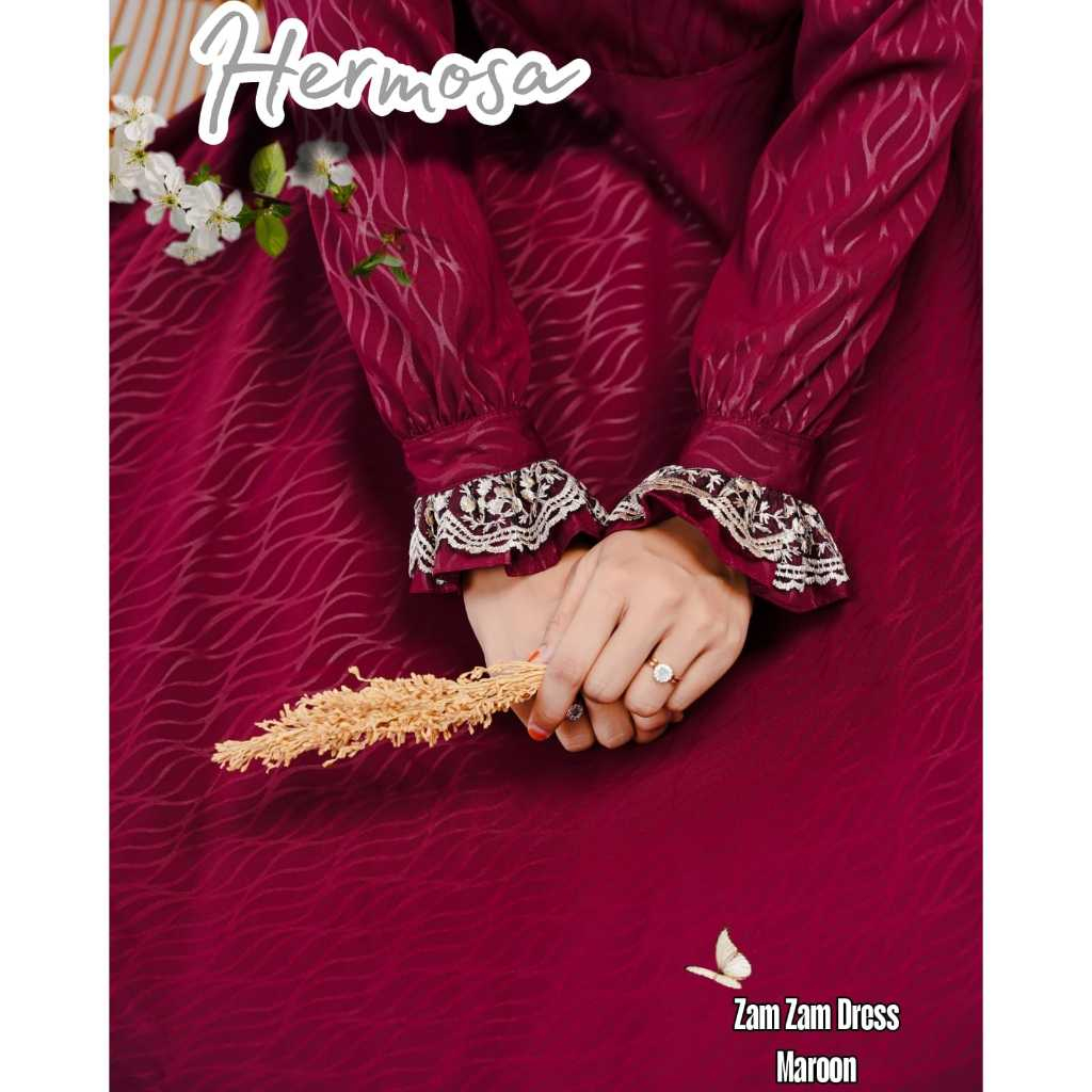 [Gamis hermosa]Gamis hermosa wolfis embos motif zamzam marun-gamis merah marun syari premium-gamis