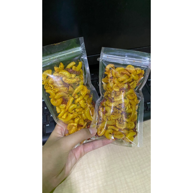 

makaroni kering pedas dan gurih