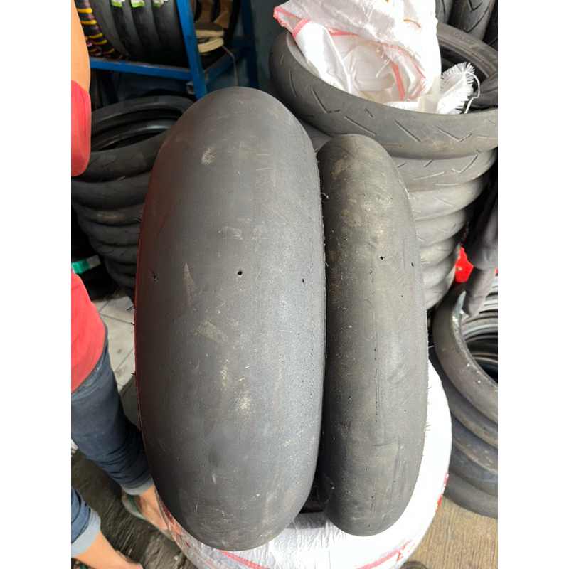 Dunlop sportmax slick 180/60 dan 120/70-17 98%an jos Tahun terbaru /2024