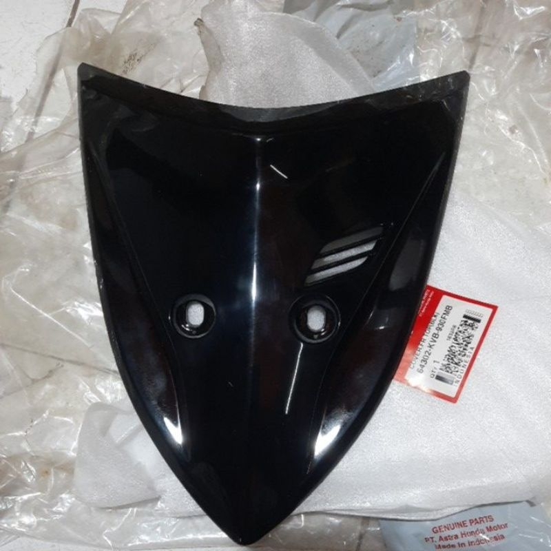 64302 KVB 930FMB COVER TAMENG DASI DEPAN VARIO KARBU 110 CW HITAM ORIGINAL AHM