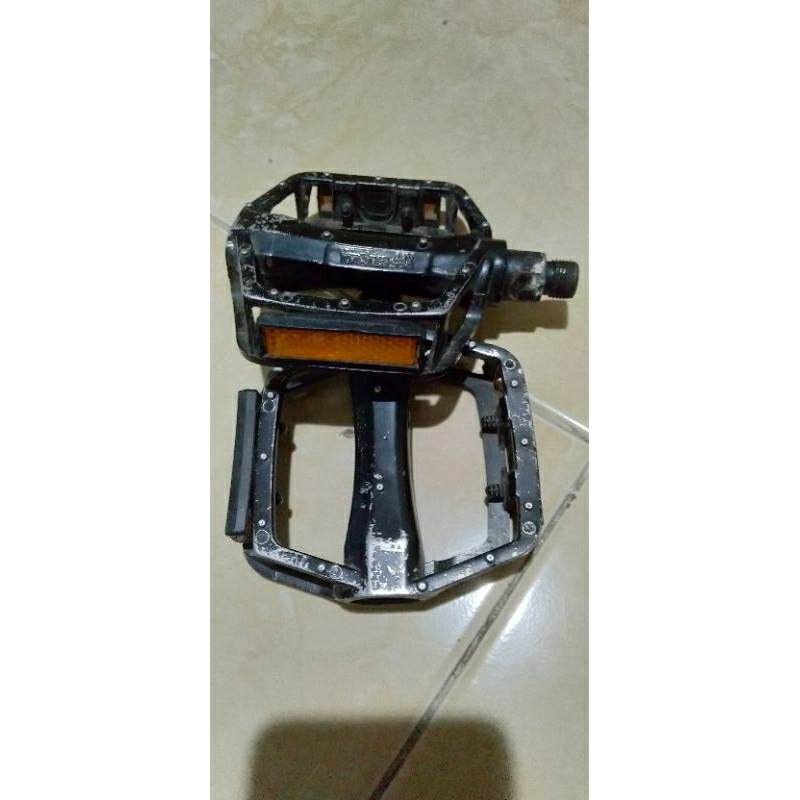 Pedal bekas sepeda Mtb