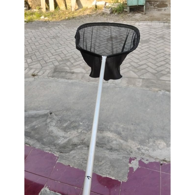 Seser Ikan Halus Anti Karat Gagang Almini.Seser Ikan Gagang Panjang