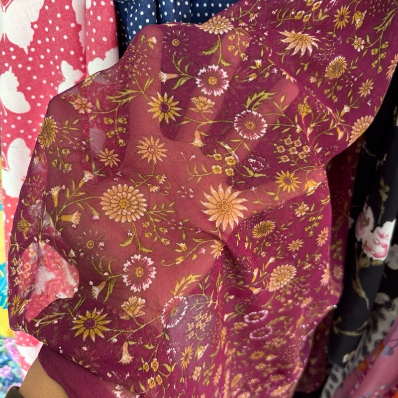 kain sifon ceruty premium - kain sifon motif bunga - kain sifon motif bunga kecil - kain bahan premi