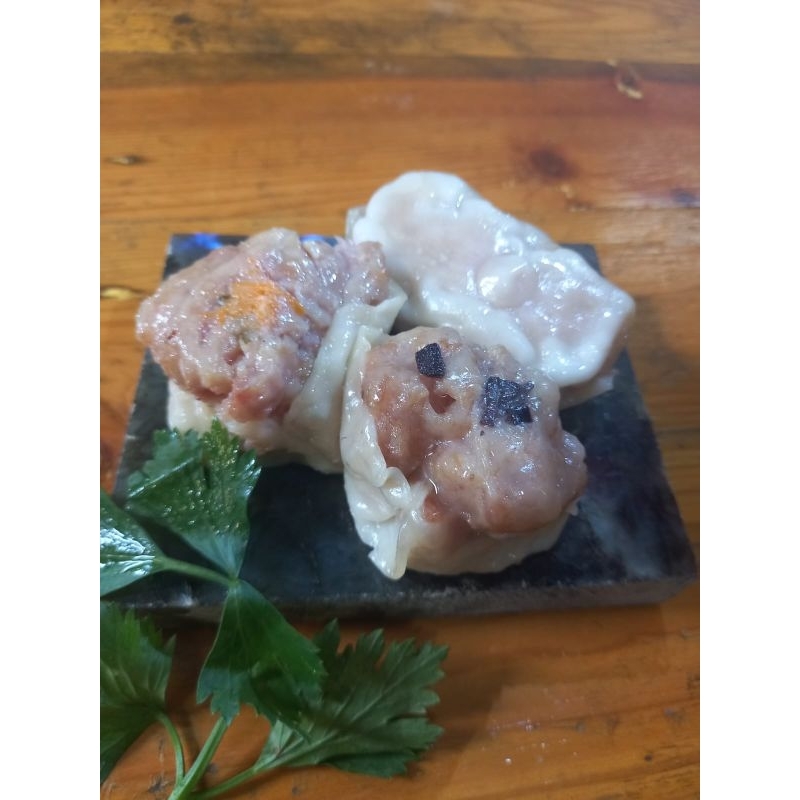 

Dimsum home made isi 50 biji + saos