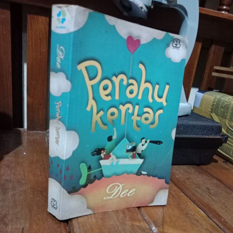 PERAHU KERTAS - DEE