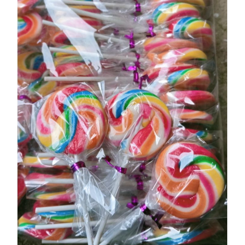 

Permen viral -+4,5cm lolipop isi 20 biji permen lebaran