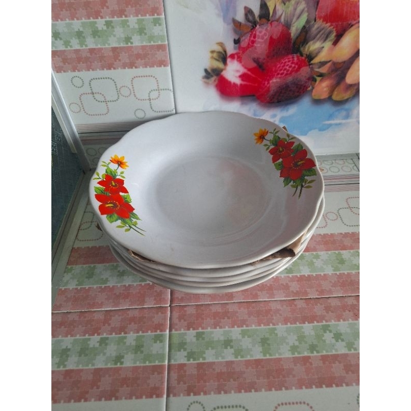 Set Piring Keramik dan Dapur Bunga Merah