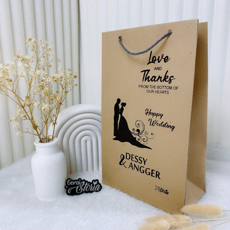 

Paper bag Sablon ukuran 15x8x25 coklat / paper bag wafer dan teh botol / tas hajatan