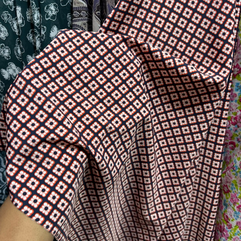 Kain Silk Premium Motif - kain bahan silk premium - kain bahan satin silk premium - kain silk motif 