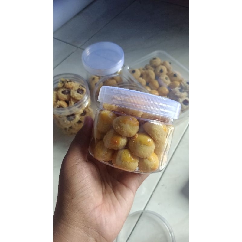 

Nastar toples bulat/toples kotak