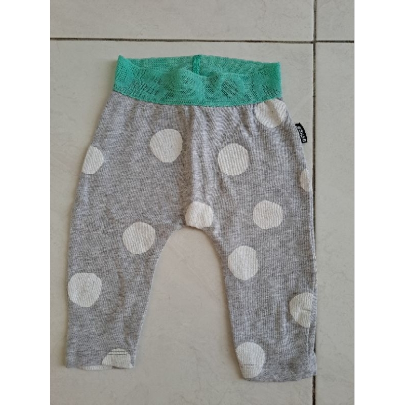 Preloved celana anak merk Bonds size 3-6 bulan