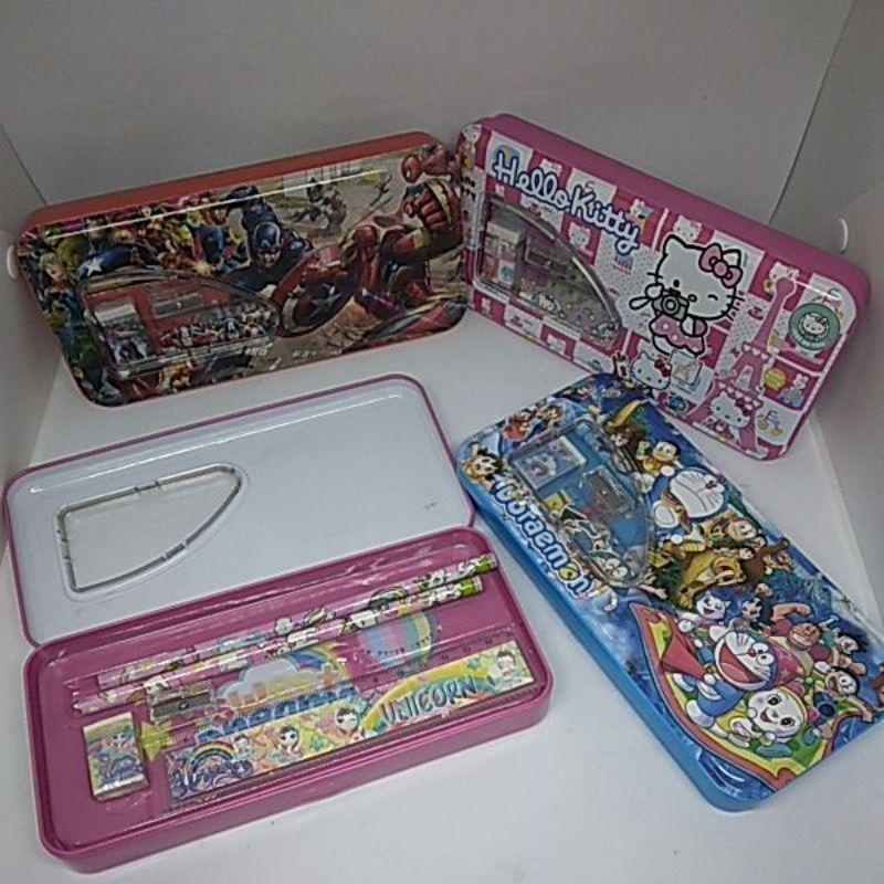 

Tempat Pensil Kaleng CC 32 Set Isi