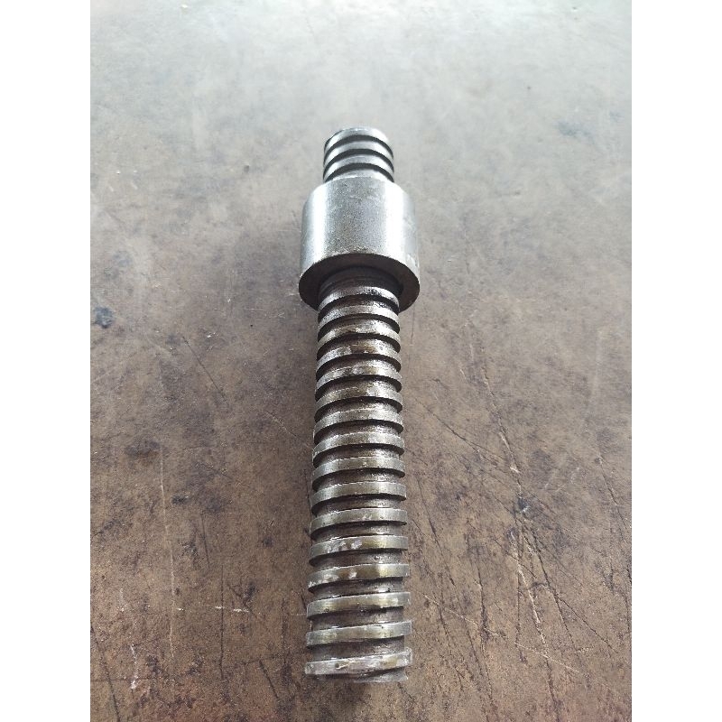 Baut singkal/baut luku drat kasar traktor BOXER/G1000