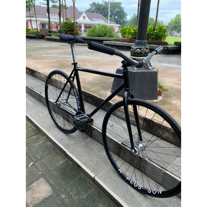 fixie (fix gear) doltrap fullbike