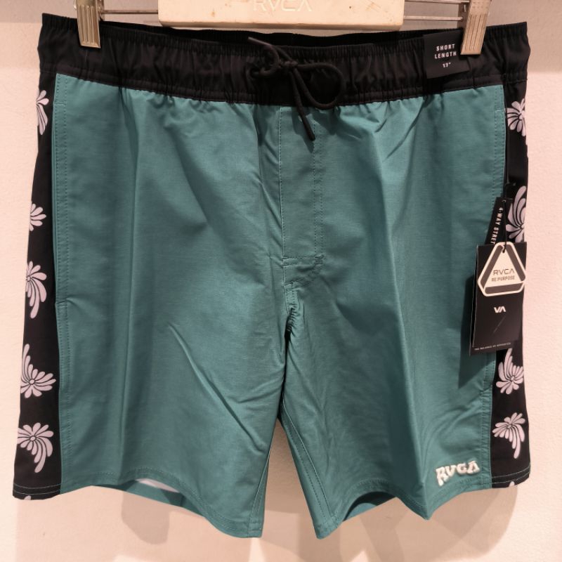 CELANA PENDEK RVCA APEX