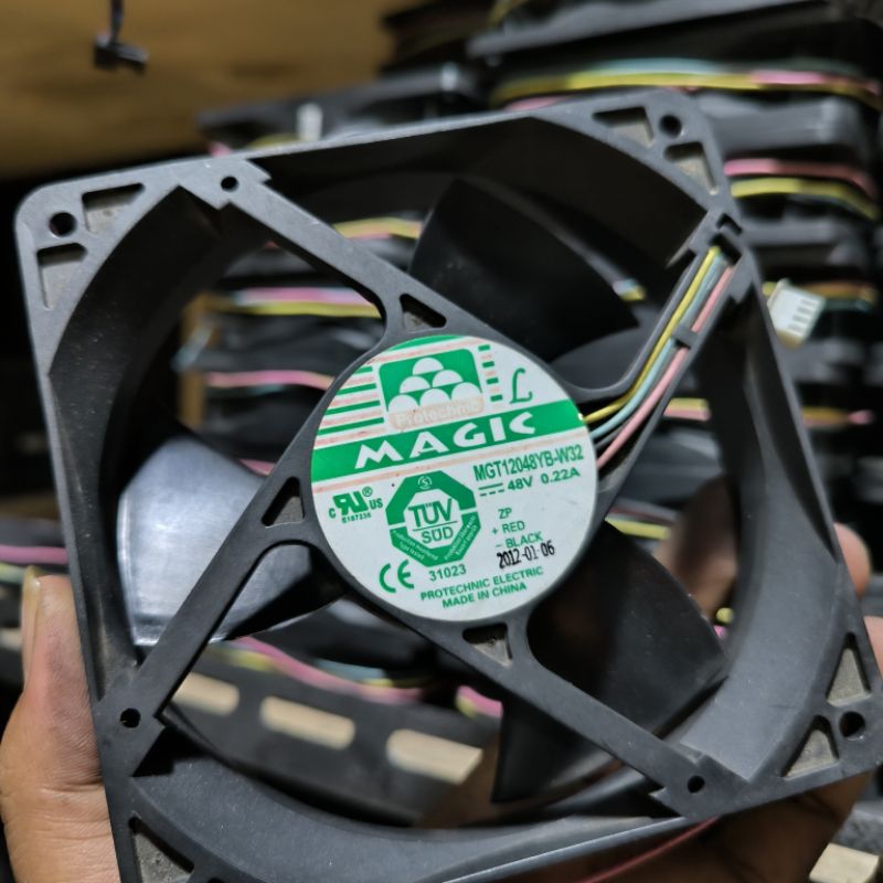 Kipas Fan High Speed 12x12cm 24/48v Dc 0.22 Amper 4Pin kabel