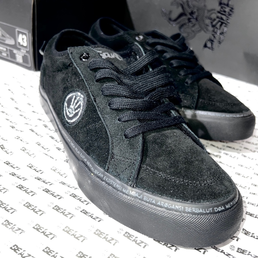 DEADSQUAD x Beazt / Deadshoe Redemption / size: 43 (NEW) / All Black / Sepatu Deadsquad Official Mer