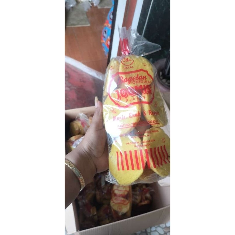 

Roti kering bagelan joomis