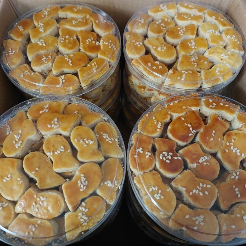 

hampers kue kacang kemasan toples 500 gram