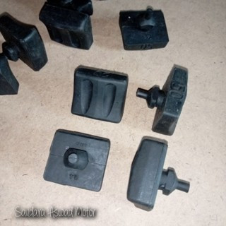 Karet Tahanan Mesin Peredam Swing Arm / Karet Bantalan Mesin Honda Beat FI Kasar