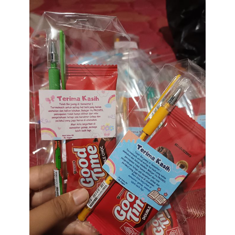 

Hadiah untuk Murid