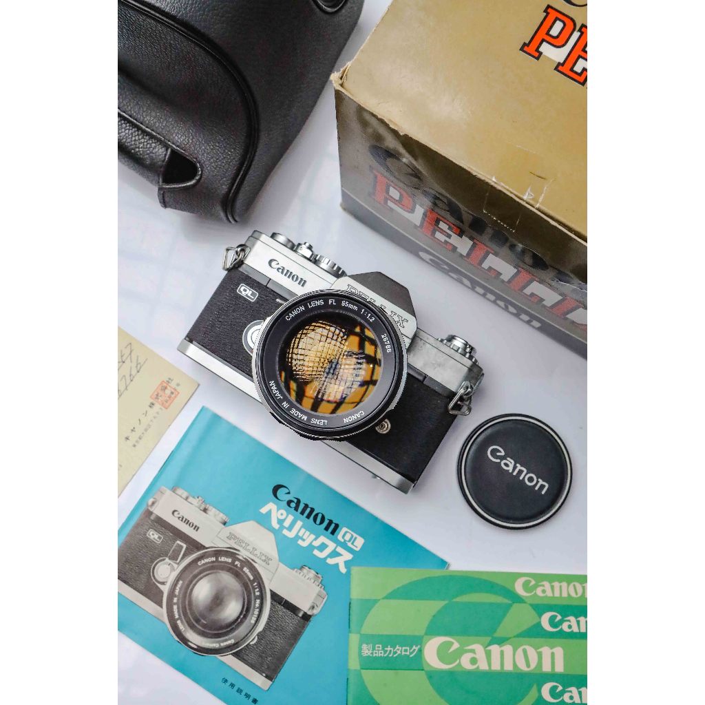 Kamera Analog Canon Pellix kit 55mm f1.2 FL Super Mulus  Lengkap Dus