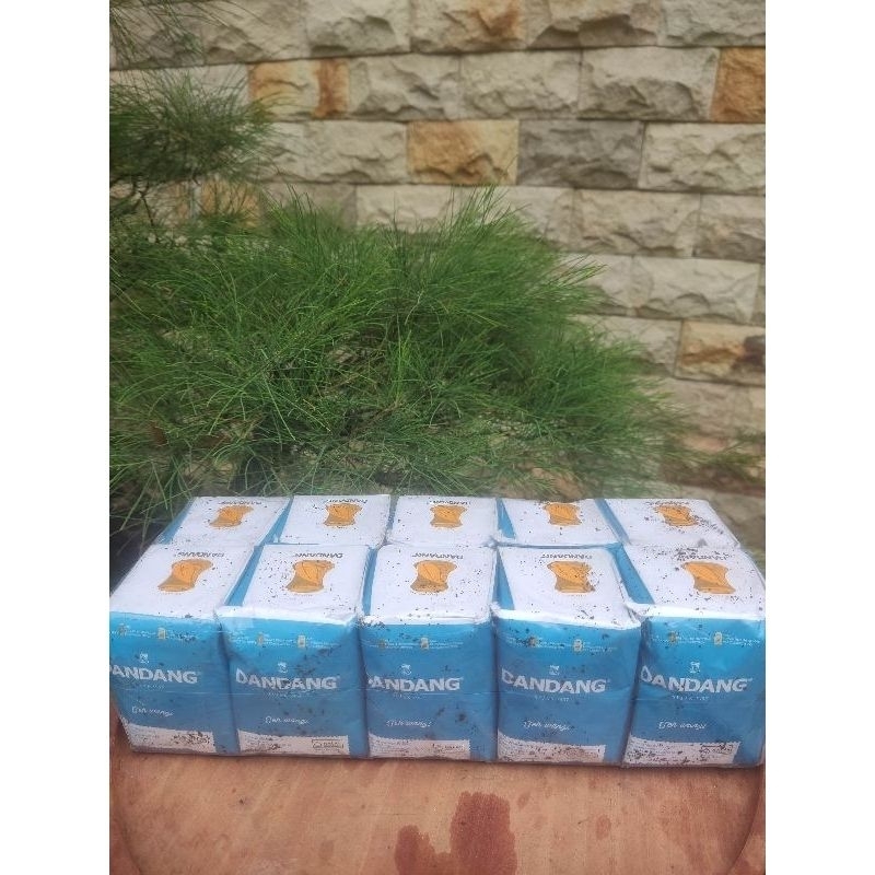 

Teh Tubruk Khas Solo Dandang Biru 40 gram x 10 pcs