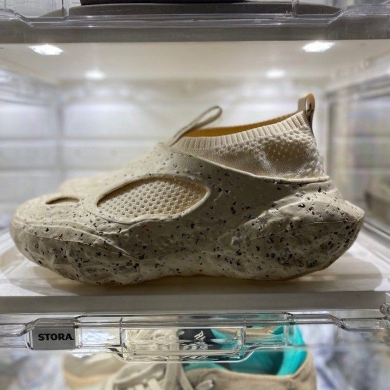 sepatu converse sponge crater