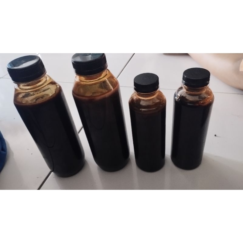 

Madu Hitam Asli Tanpa Campuran (manis) banyak khasiat 500ml