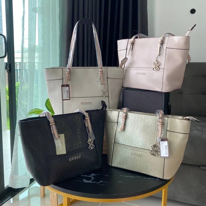 

GUESSS delaney hologram tote large