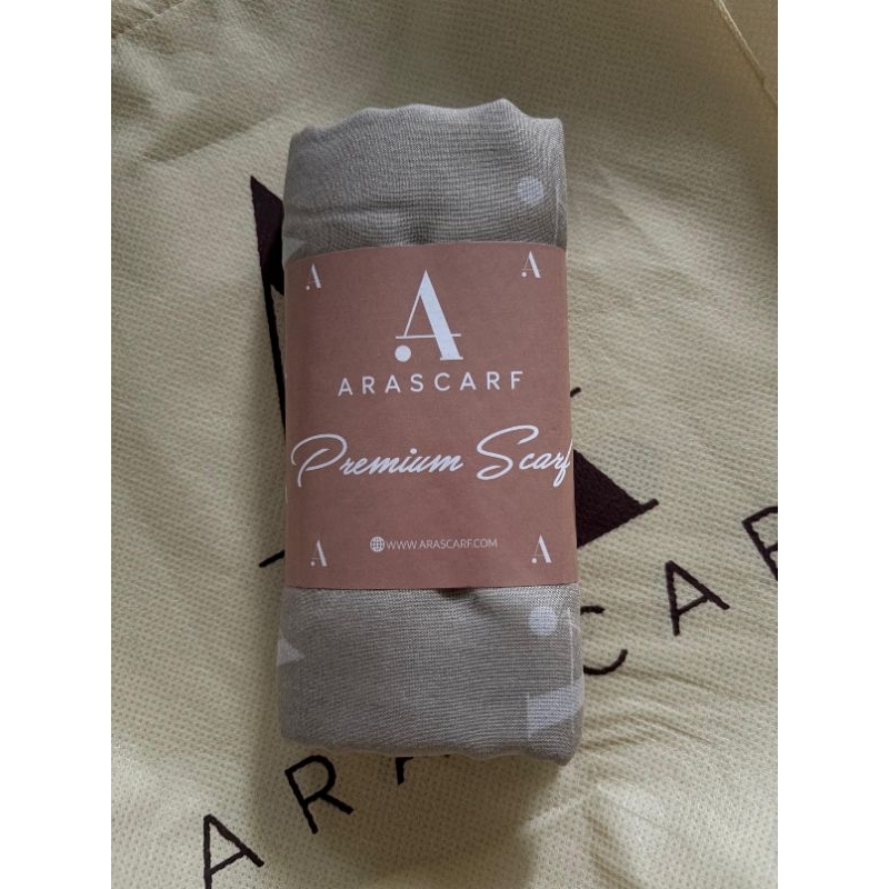 Monogram Series 1.0 by arascarf