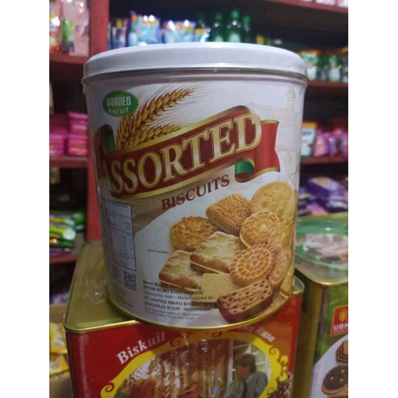 

borneo assorted kaleng bulat 350 g