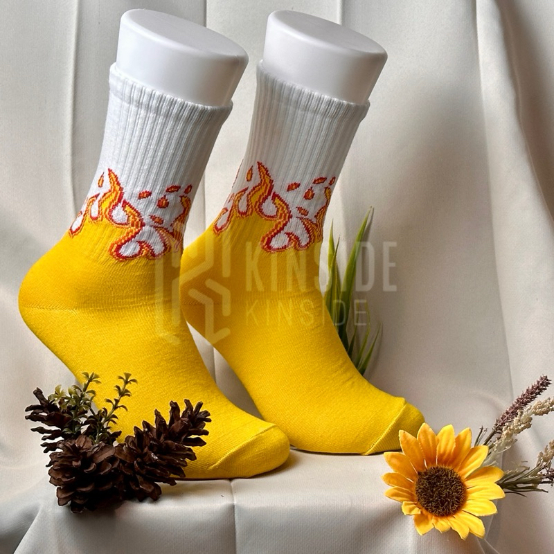 Kaos Kaki Panjang Motif Api / Flame Putih/Hitam - KINSIDE