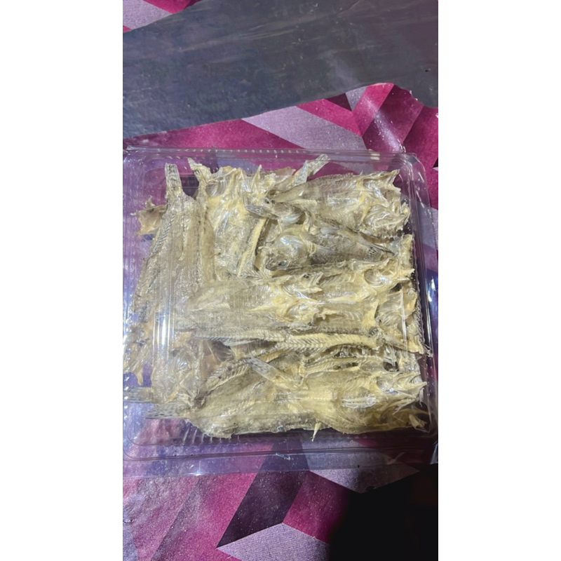 

ikan kering bungo oleh oleh khas wajo sulawesi selatan