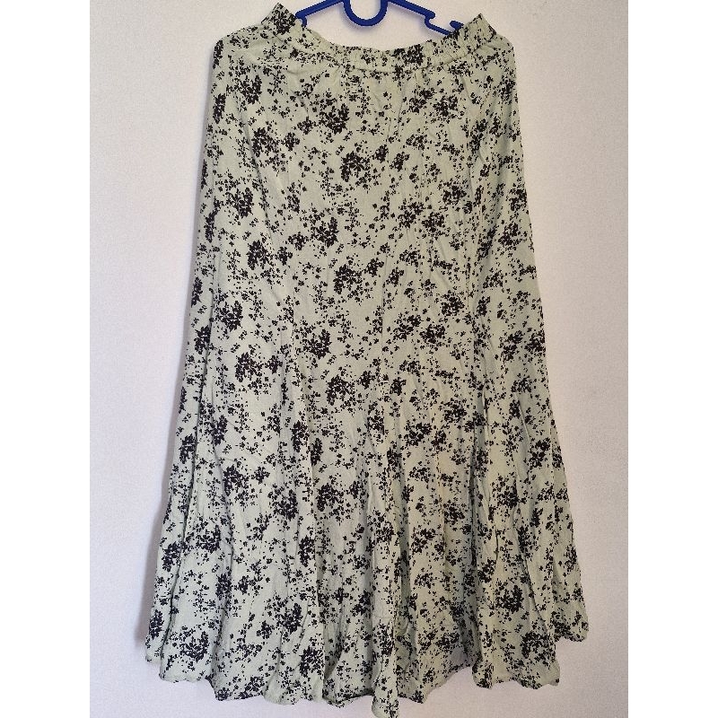 Floral Skirt Sage Uniqlo