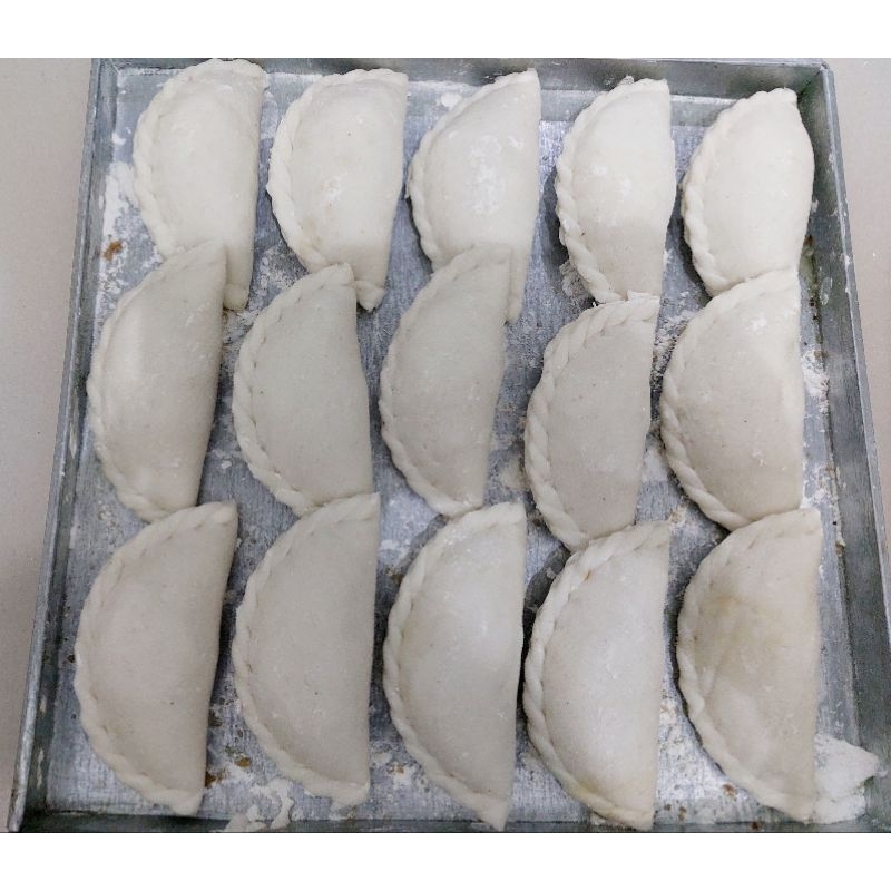 

cireng isi ayam suwir pedas..