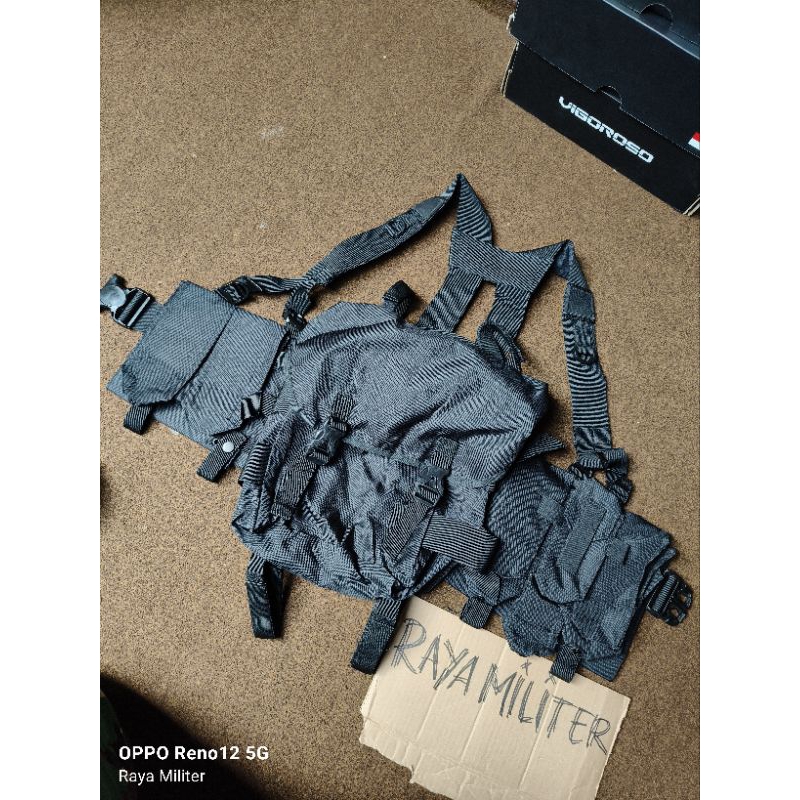 Ransel Serbu, Rompi Serbu jatah satgas TNI.