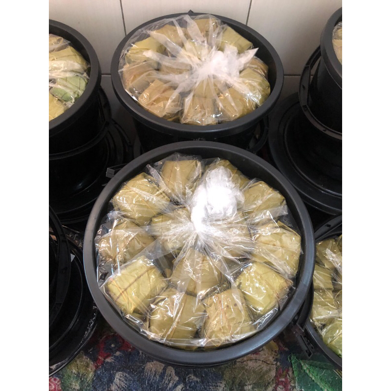 

Tape Ketan Asli Khas Cigugur (Tape Ketan Ibu Misrah)