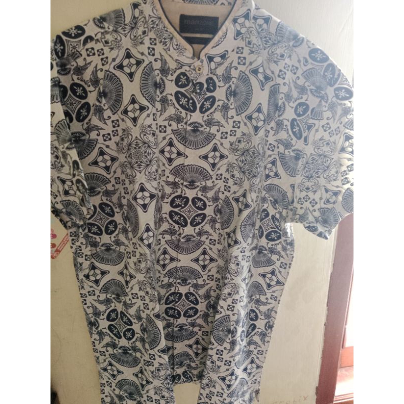 Preloved kemeja manzone