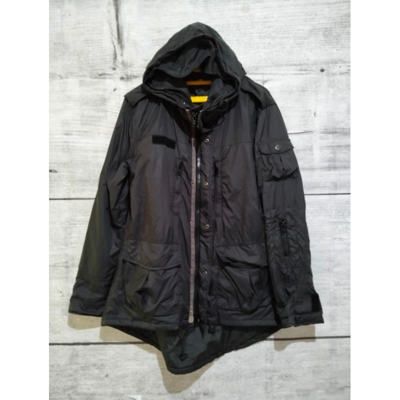 OUTDOOR PARKA BRAND SLY BAHAN PARASUT LEMBUT