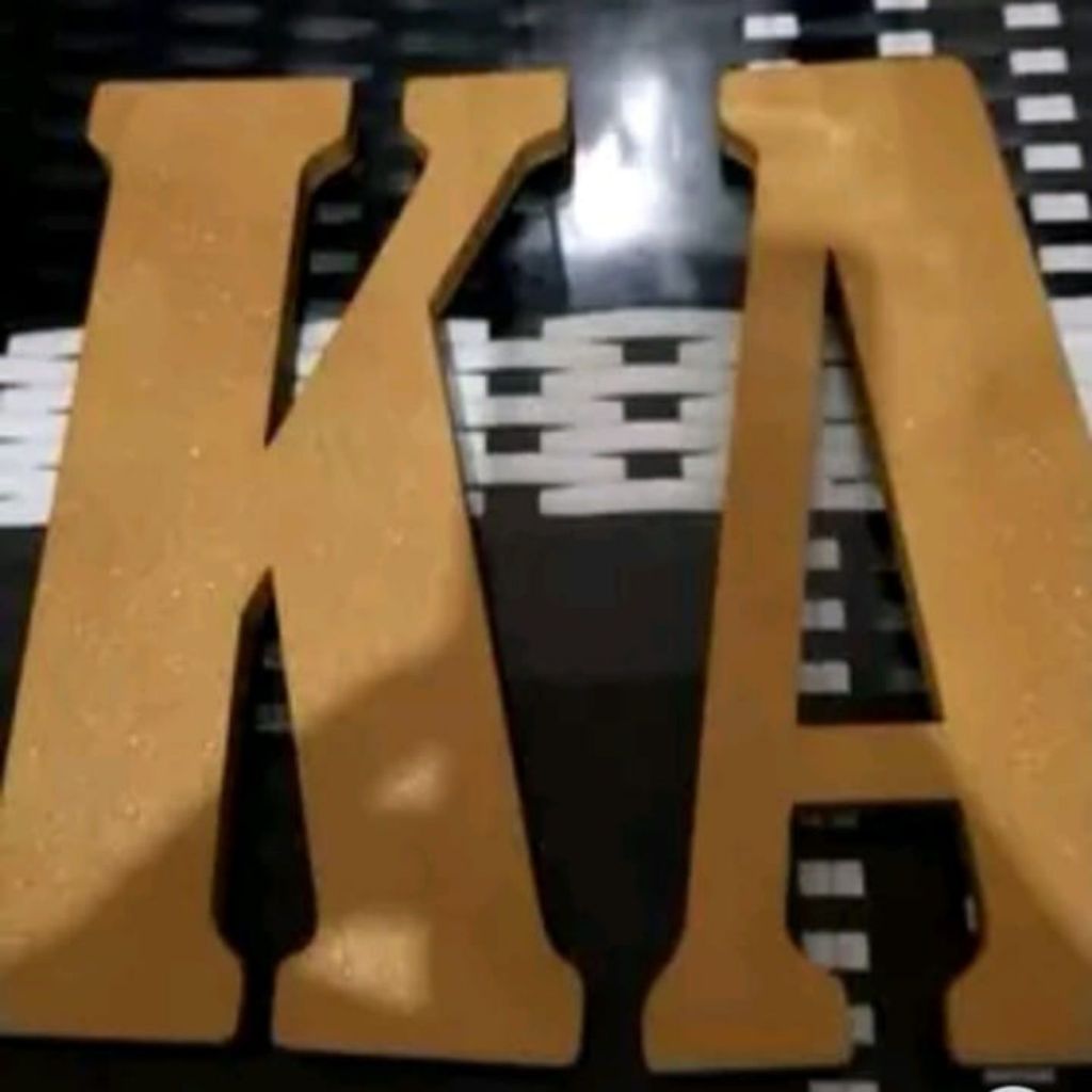 

Huruf Alfabet Abjad 1set tinggi 8cm Ketebalan Bahan 10mm bahan spon ati spon eva awet