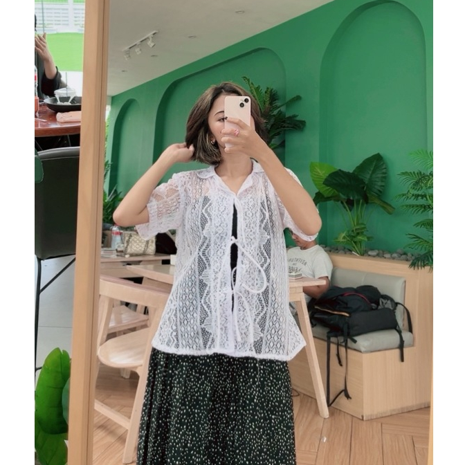 Lessy Blus Brukat Shirt / Baju Pendek Atasan Wanita Lengan Panjang motif Bunga hijab Friendly Brokat