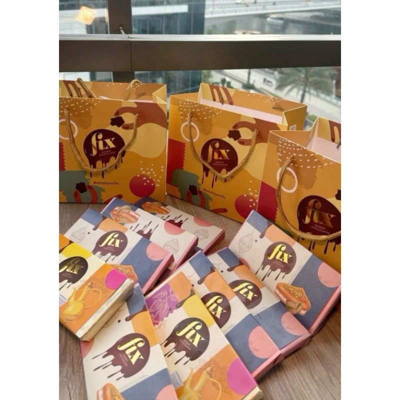 

Coklat Viral Coklat Dubai / Dubai Chocolate Pistachio & Hazelnut Praline Terlaris