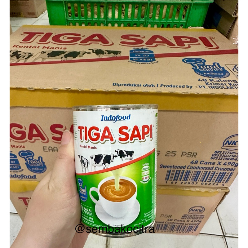 

Tiga Sapi Susu Kental Manis 490g isi 48 Kaleng DUS / Tiga Sapi SKM 490g Dus / Susu 3 Sapi 490g isi 48 Dus (GOJEK/GRAB ONLY)