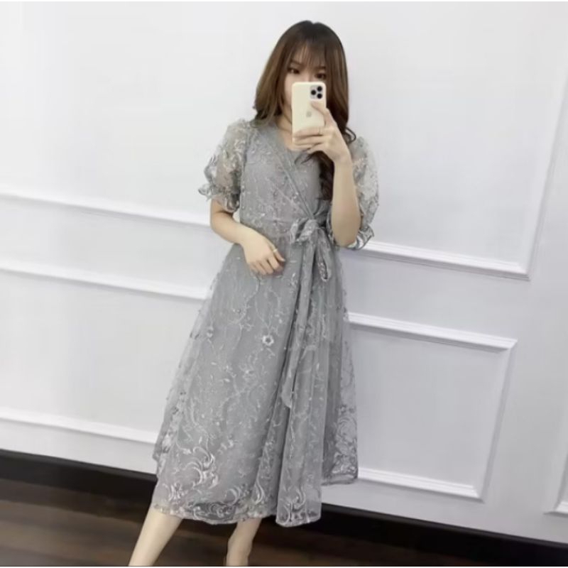 Dress Livina - Midi Dress Pesta Brukat Tile Mutiara Terbaru - Baju Brokat Wanita Kondangan Lengan Pe