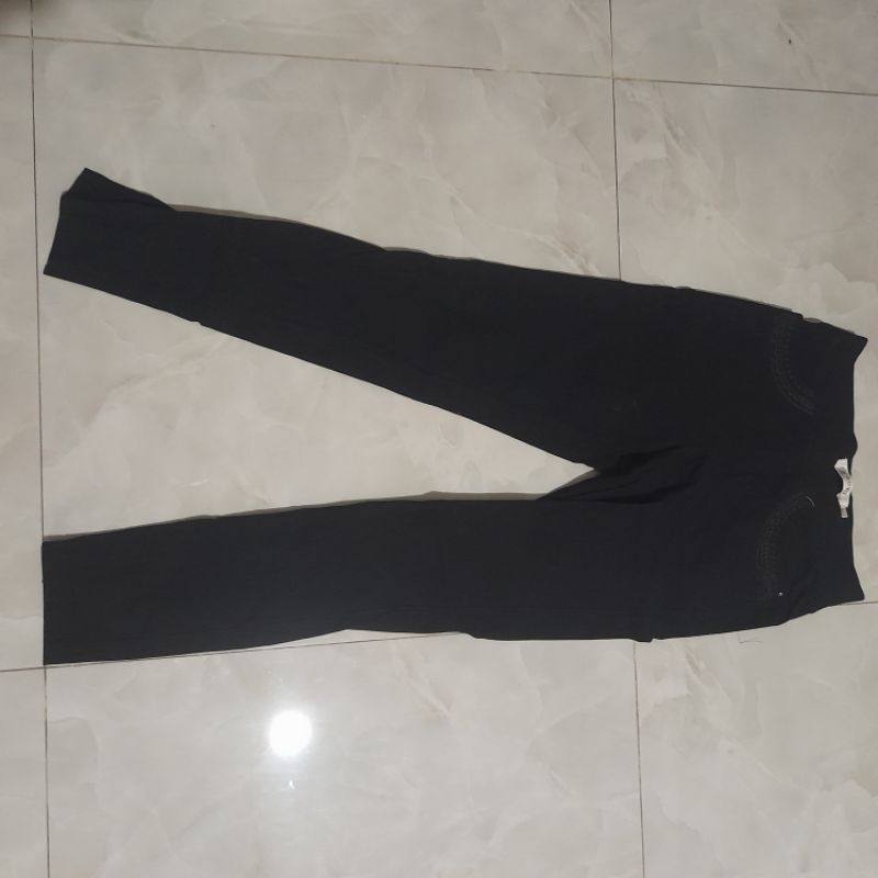 Preloved Celana Kain Wanita Coklat Muda Hitam