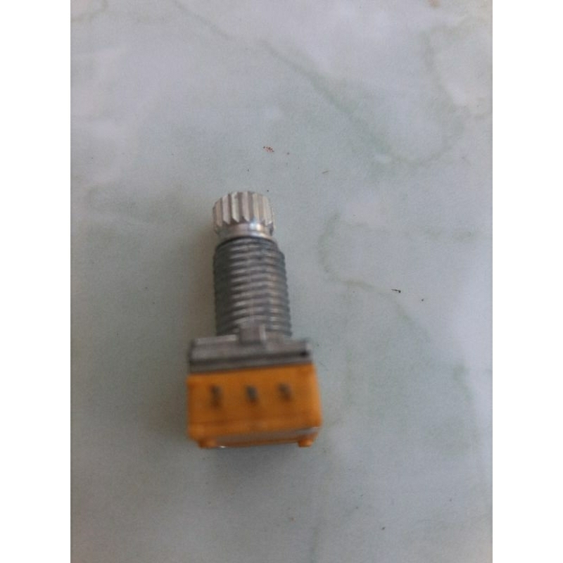 Potensio Kaki Tiga buat Active Speker B3 U15A