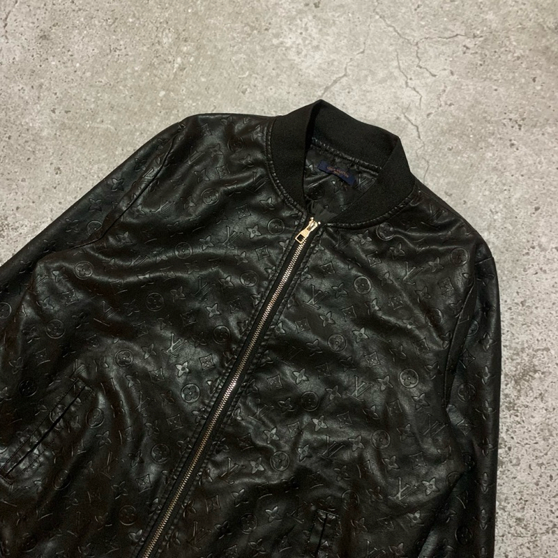 Jaket LV Second Preloved