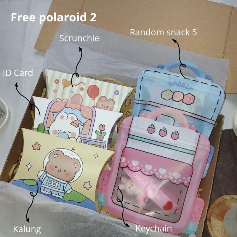 

Gift Box Hampers Kado Hadiah Cewek